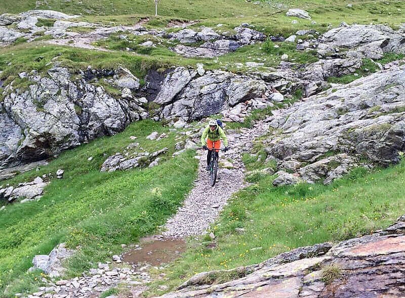 Flowiger Trail von der Forcellina di Montozzo