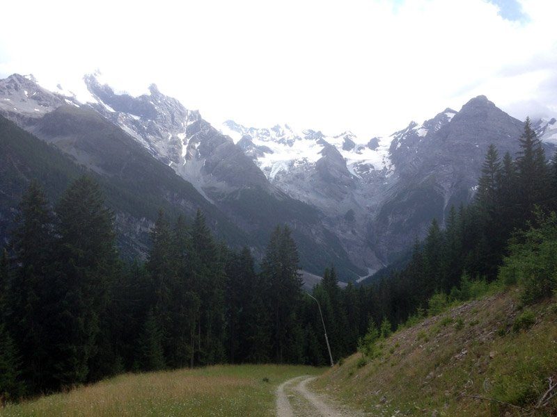 Abfahrt von der Ausblick von der Furkelhütte auf Forstwegen