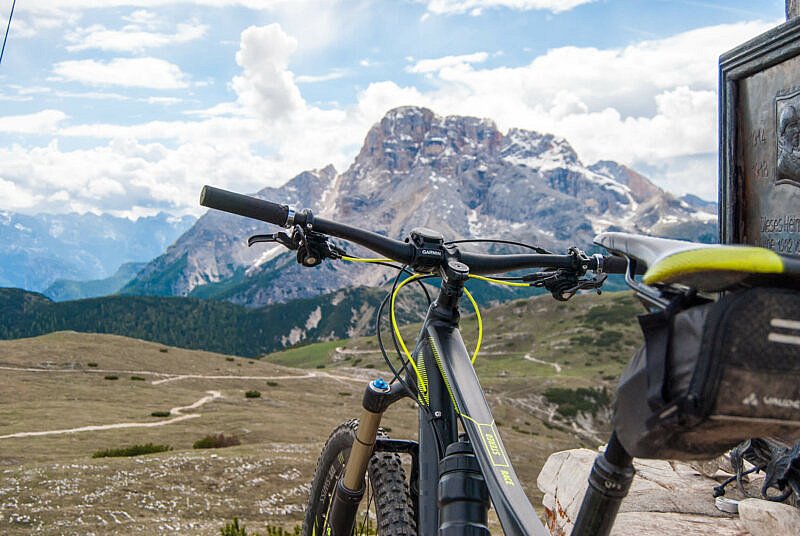 MIt dem Mountainbike am Gipfel