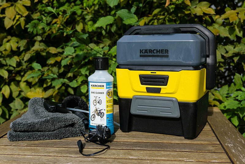 Mobile Outdoor Cleaner Set