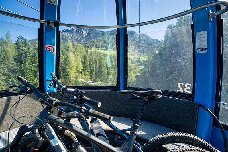 Mit der Bergbahn auf die Seiser Alm