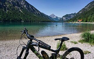 Mit dem Mountainbike am Plansee